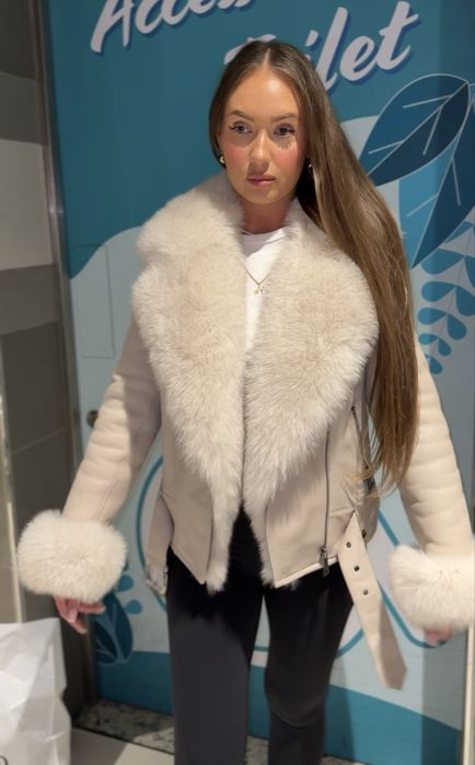 Kozuszek z lisem jasny bezowy kozuch