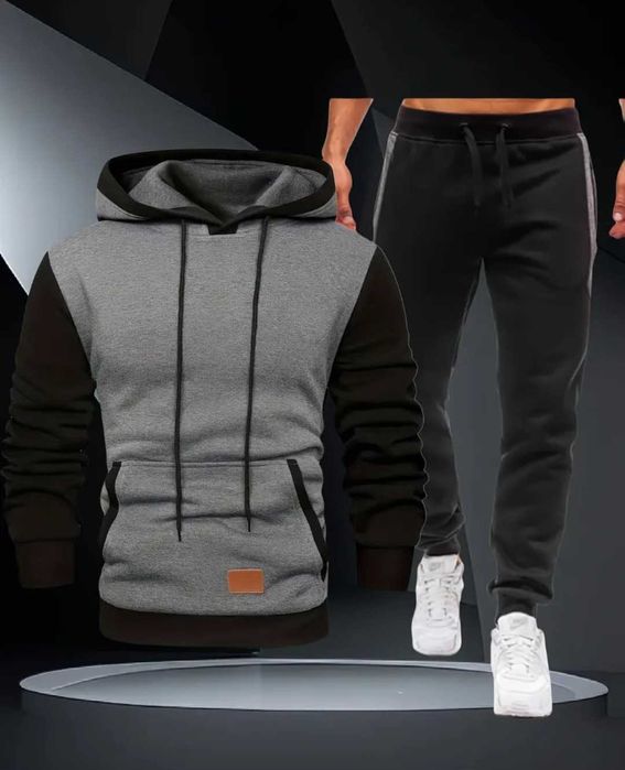 Різні чоловічі костюми на флісі