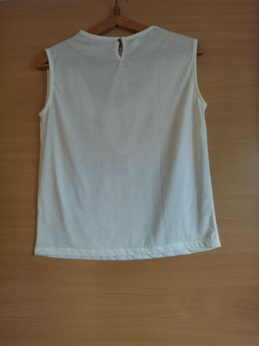 Біла святкова майка