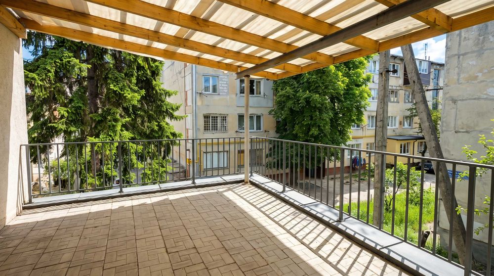 Продаж комерційної будівлі 800 м² з укриттям | Левандівка