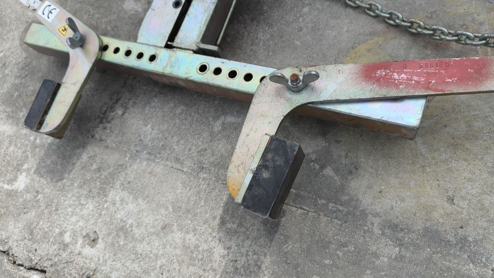 Ręczny / zawieszany chwytak do prefabrykatów koryt PROBST  FSZ-M