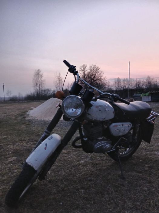 Мотоцикл мінськ 125кубів