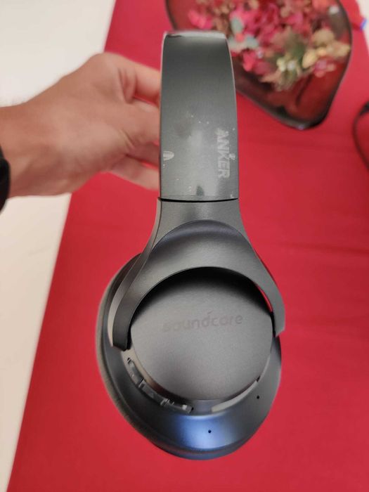 Auscultadores soundcore Life Q20