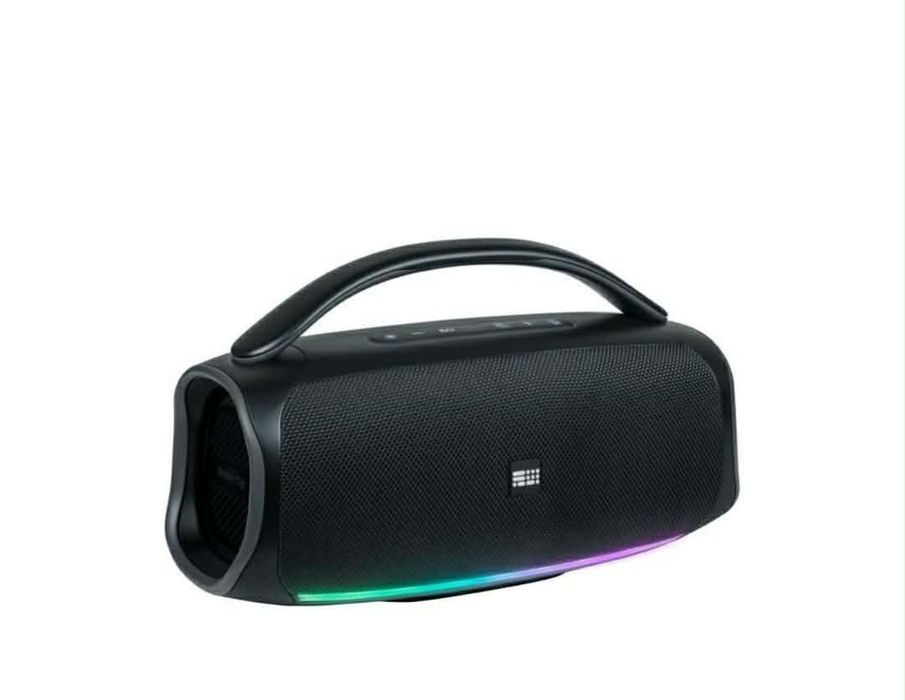 Esta é a coluna sem fios iluminada Bigben Mainstream 4 (PARTYBTMS4), um altifalante portátil Bluetooth.