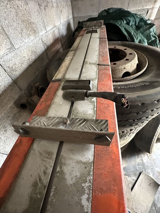 Barra pitilampo para camiao ou maquina