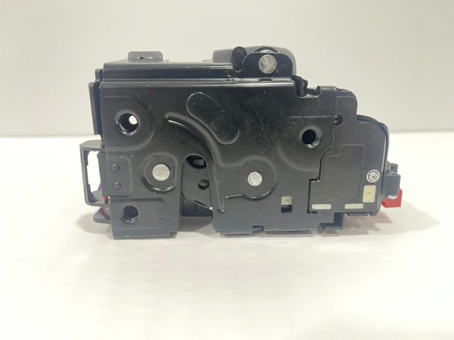 Fechadura Porta Nova VW Golf 5 MK5 6 MK6  VW Touran Traseira Esquerda