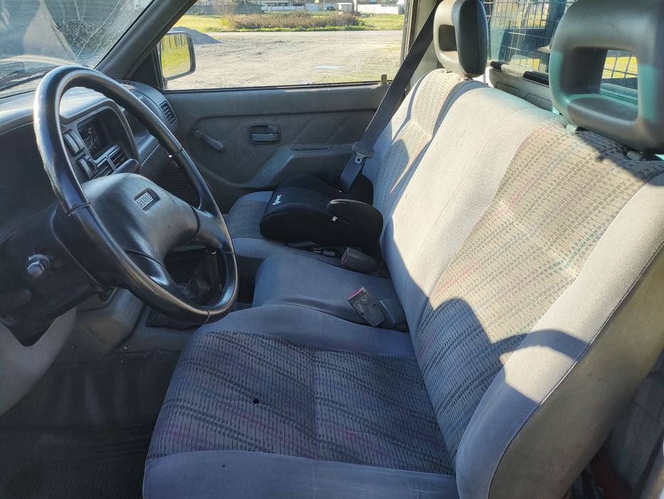 Isuzu  2.5 TD  com direção assistida