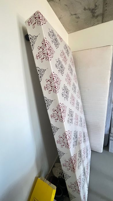 Base forrada em tecido cama solteiro