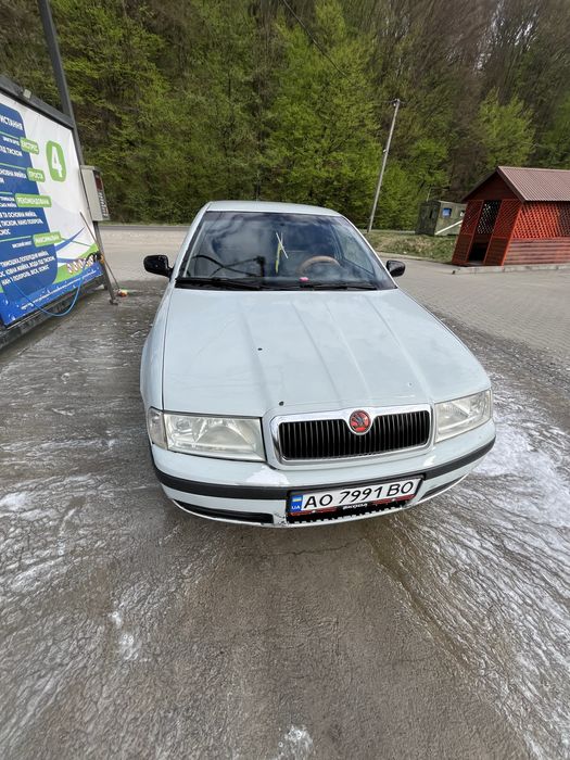 Продам шкода октавія тур 1.6 бенз 2005р