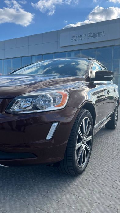 Volvo xc 60 2015р. 2.0тАТ(247лс)