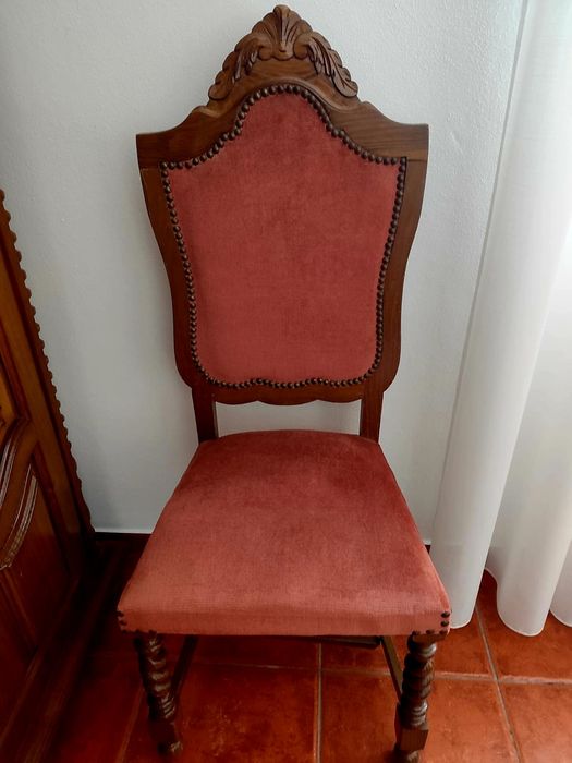 Vendo mobília de quarto completa.