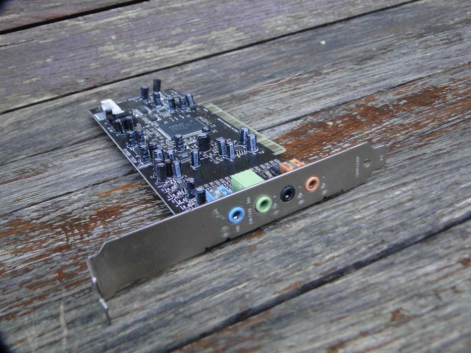 Placa de som Creative Sound Blaster Live! PCI de 24 bits, 7.1 canais