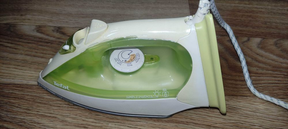 Праска Tefal  в повністю робочому стані