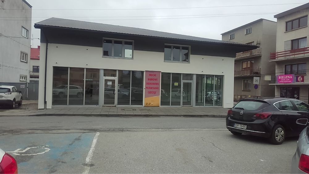 Piękny lokal w centrum Brzeska przy parkingu