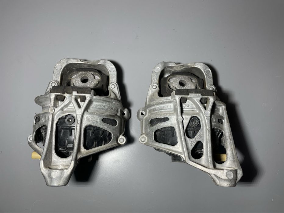Подушка (опора) двигателя Audi , VW , Porsche