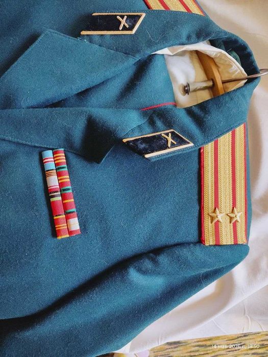Парадный костюм подполковника артиллерии СССР (мундир, брюки, пояс, фуражка)