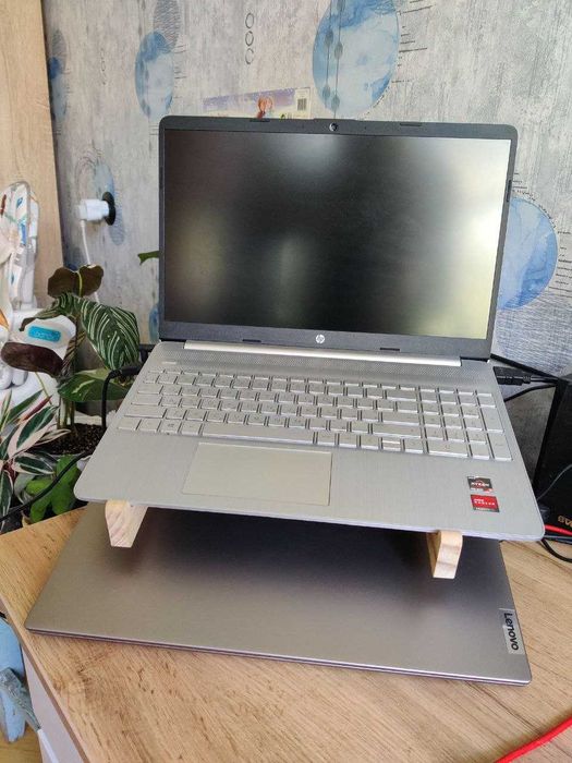 Підставка під ноутбук столик для ноутбука з клавіатурою