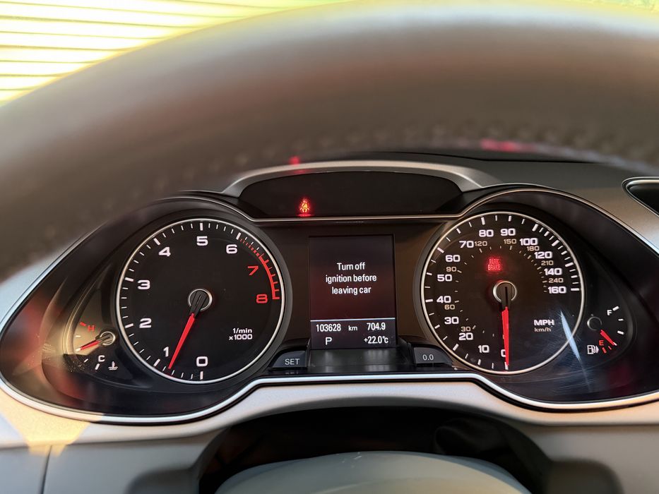 AUDI A4 2015 VIN WAUFFAFL7GN009837 фото оголошення 9 з 14