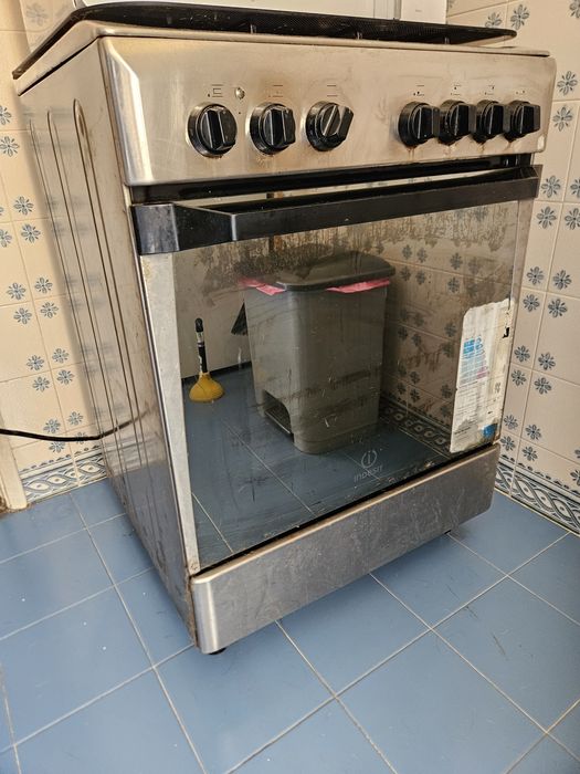 Fogão Indesit 4 Bocas com Forno – Totalmente Funcional