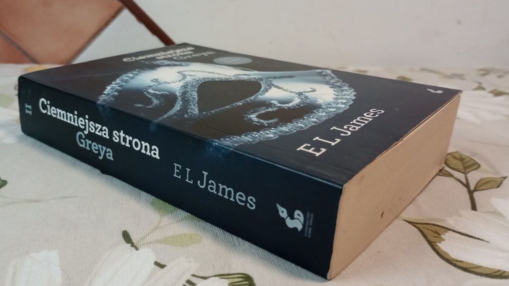 Ciemniejsza strona Greya. E. L. James