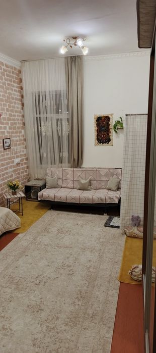 Продам кімнату в гуртожитку  центр міста