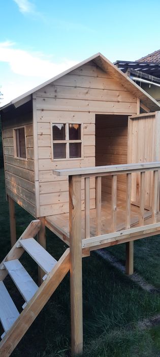Domek dla dzieci  , duży,  solidny