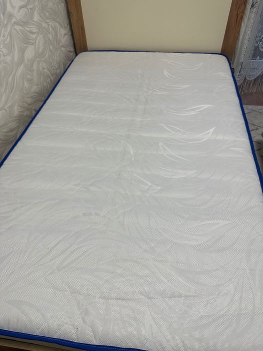 Ліжко з матрацом 210*120