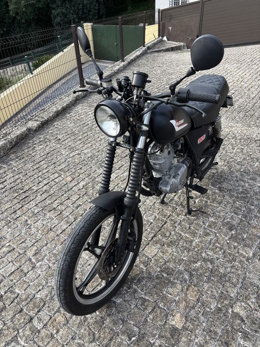 Suzuki GN125 para venda