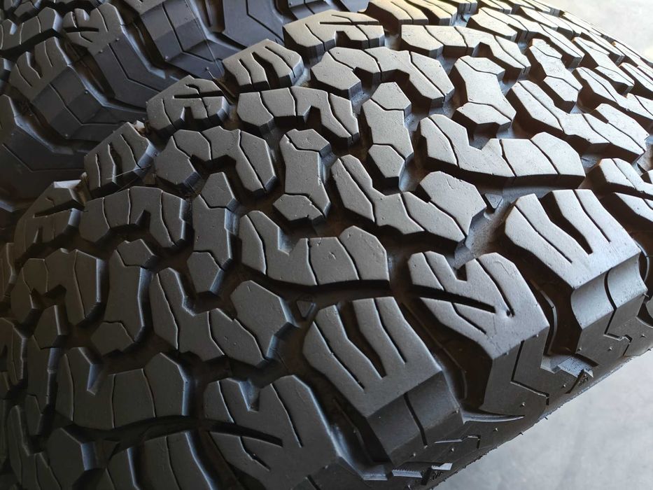 2шт R17 285 70 шини всесезонні BFGoodrich AII-terain T/A K02 всюдиходи