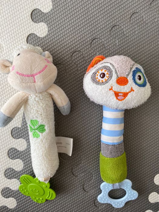 Piszczące zabawki z gryzakiem