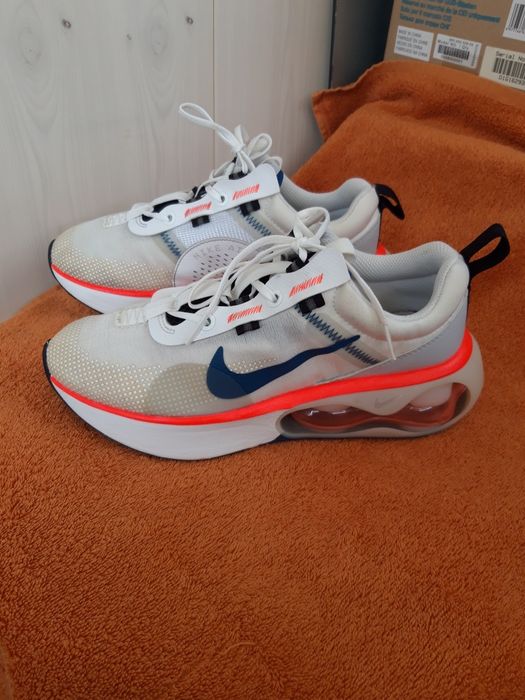 Кросівки жіночі Nike air max р.37,5