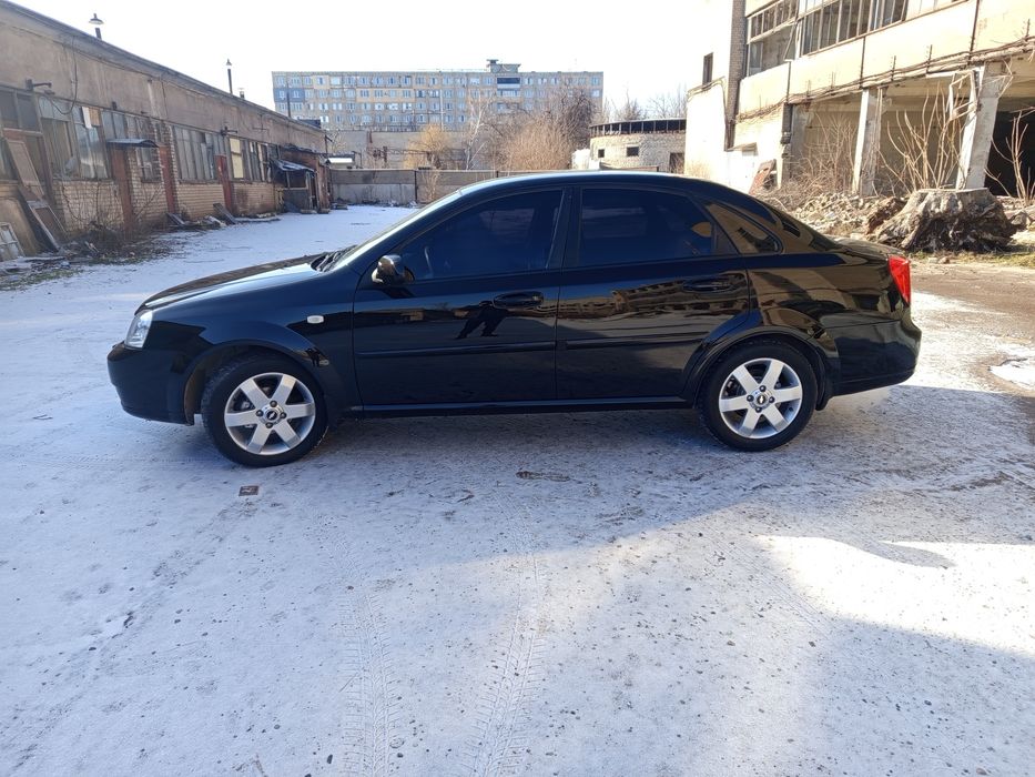 Продам Шевроле Лачети