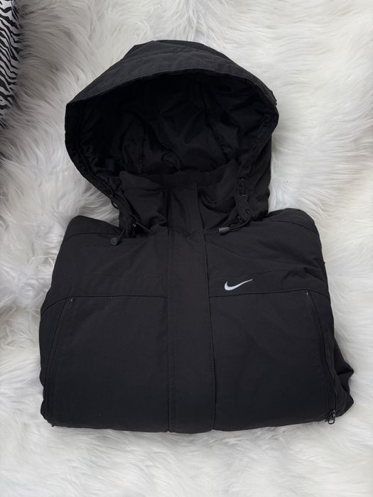 Куртка демі Nike