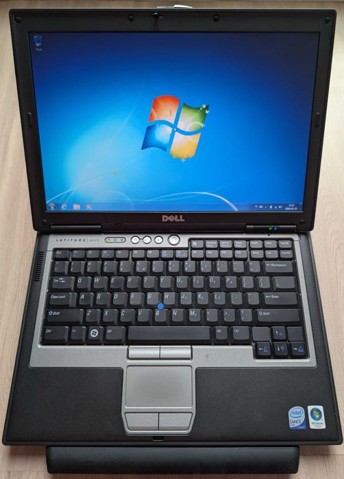 Dell Latitude D630 | RS232 | T9500 | 960GB SSD | 4GB | Nowa Bateria