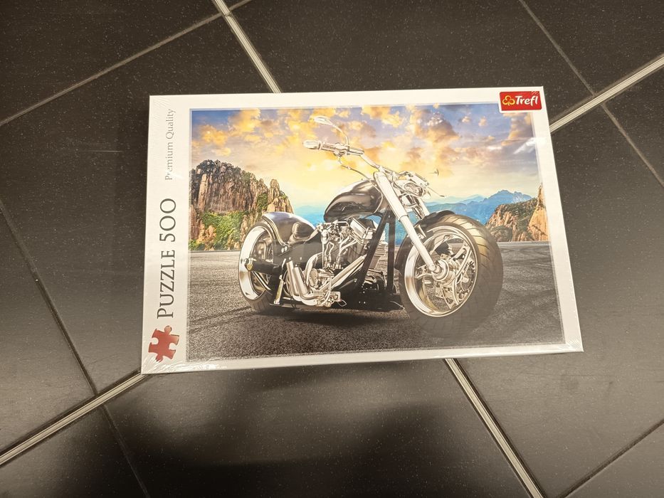 Nowe puzzle Trefl 500 elementów Czarny motocykl