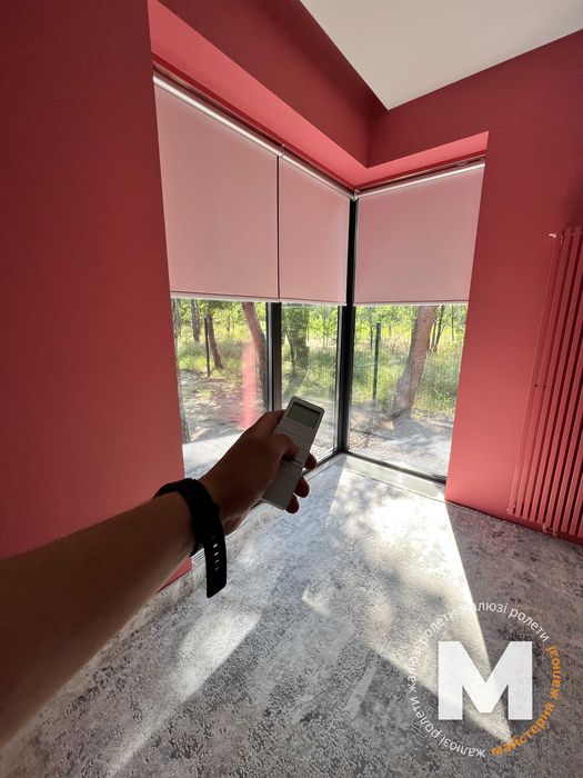 Качественные тканевые ролеты. Жалюзи день ночь. Рулонные шторы на окна