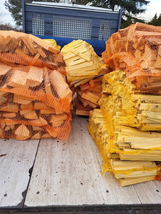 Drewno opałowe suche