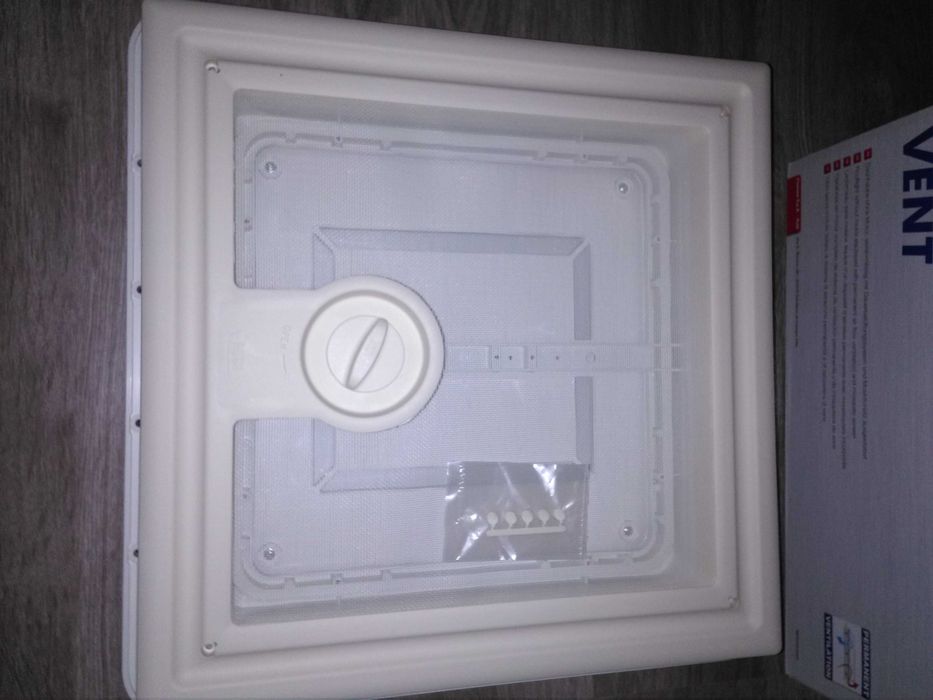Claraboia Fiamma Vent 160 branca e cristal