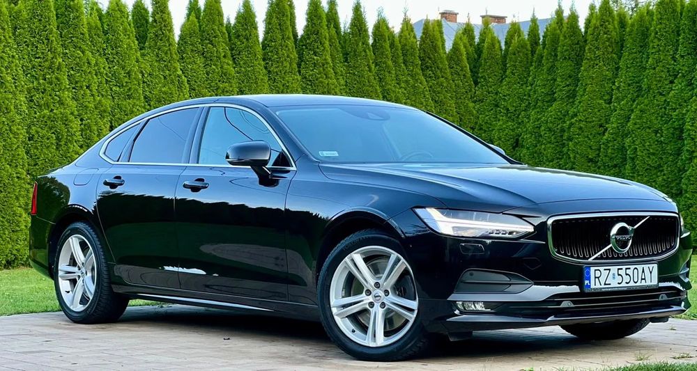 Volvo S90 VOLVO S90 T5 momentum