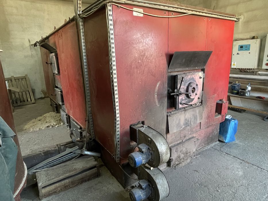 DO KONCA TYG Kocioł AZSO Uniwex 1000kW na biomase zrebke trociny piec