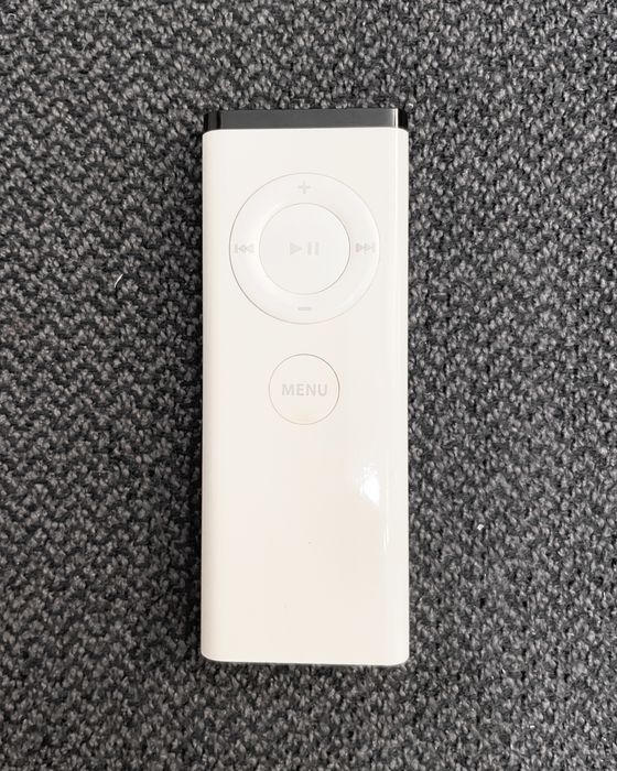 Apple Remote Vintage64751439120258120