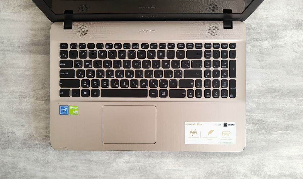 Ноутбук Asus VivoBook Max
