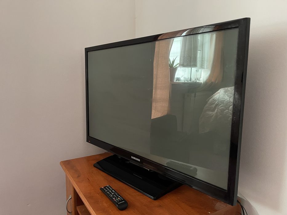 Samsung 43” Plasma HDMI USB ++