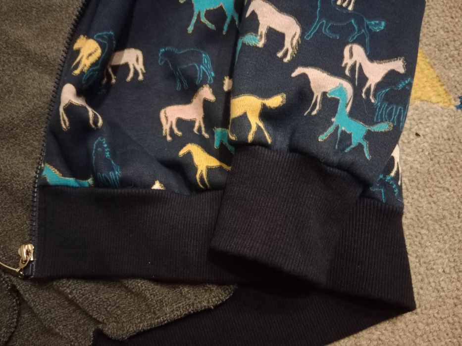 Bluza z polarem w konie koniki kolorowa asymetryczna