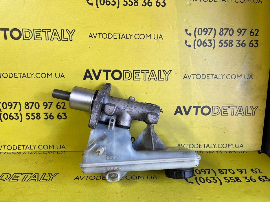 Головний гальмівний циліндр Renault Trafic / Opel Vivaro  32067008-C