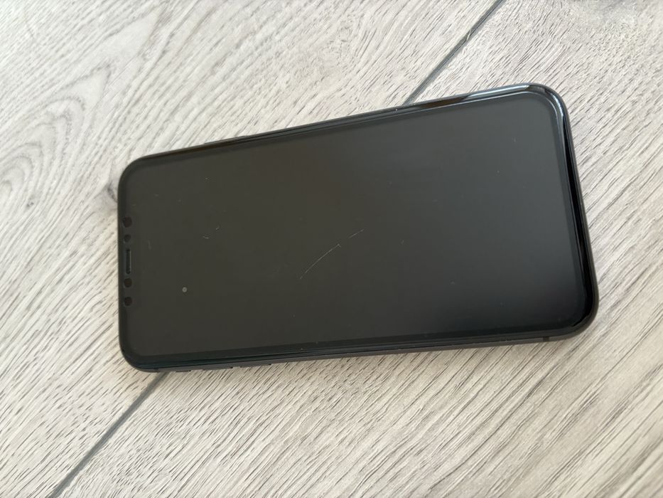 Телефон Айфон 11 646В