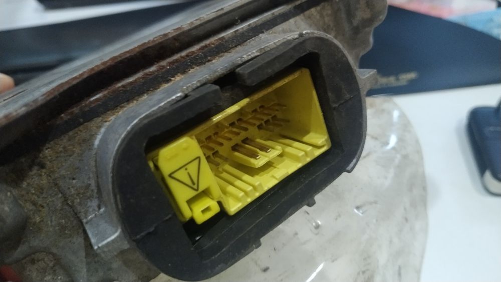 Lexus lx 470 airbag sensor