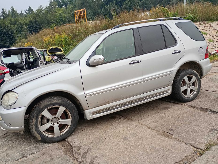 Mercedes ML W163 4,0 744 lusterko prawe lub lewe, części transport FV dostawa