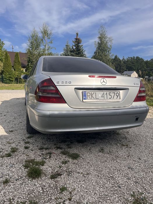 Mercedes w211 e220