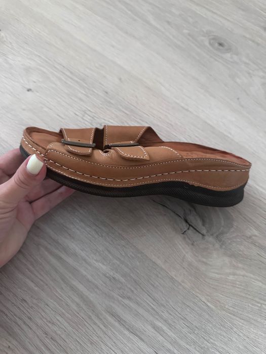 Шльопанці,натуральна шкіра, 37р
